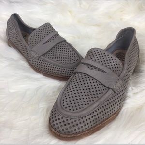 Vince Camuto Gray Loafer